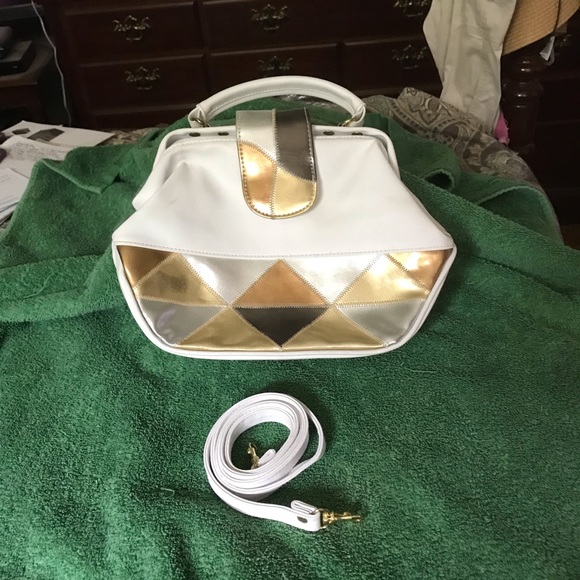 White bag with variations of geometric shapes in shades of metals. Strap incl. - Picture 1 of 7